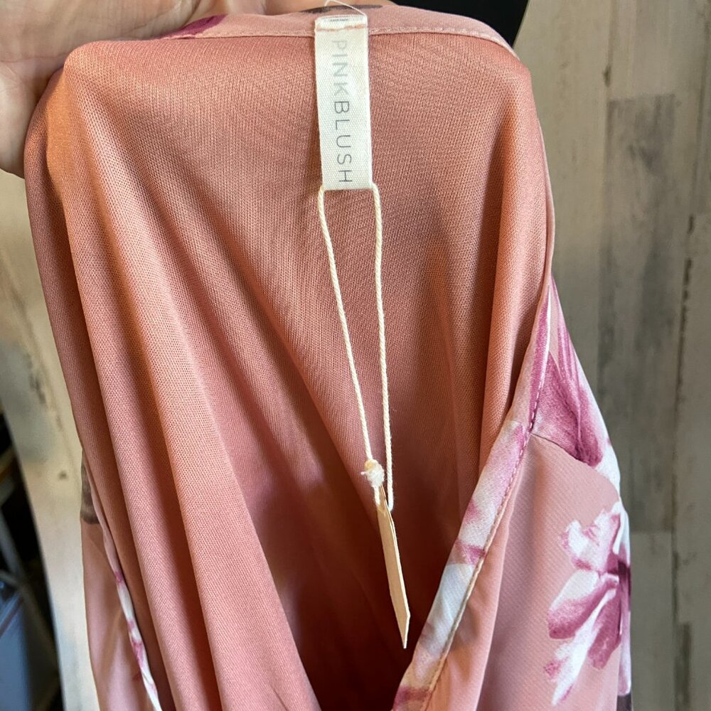 CLEARANCE! NWT Pink Blush Maternity Size Medium Floral Print Dress Chiffon - Picture 5 of 8